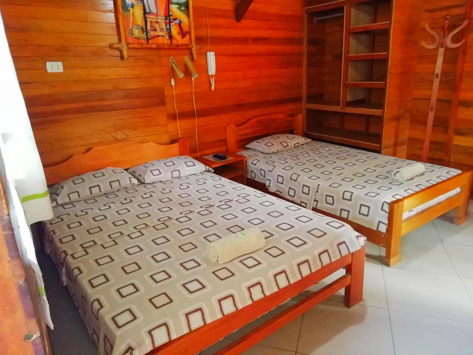 Lodge Madera Labrada Ecologico *